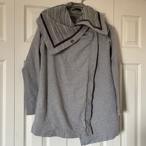 Lululemon Grey Wrap jacket Size 4 🥰🥰🔥🔥